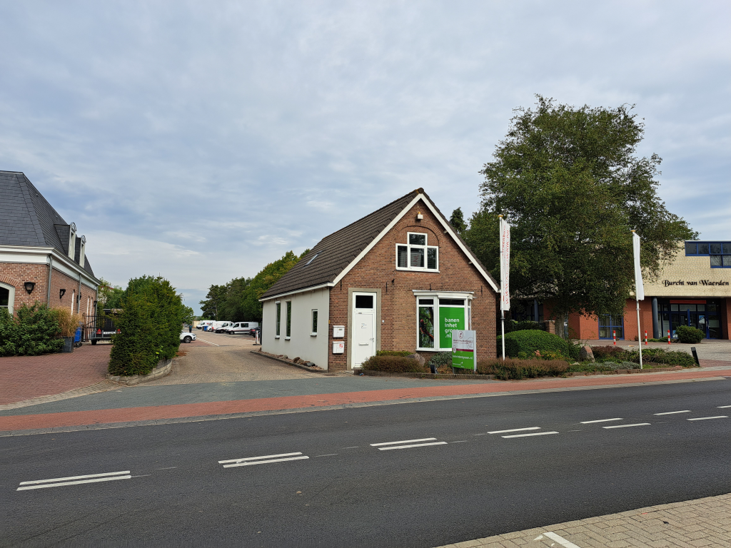 Banen in het groen Waardenburg, het pand